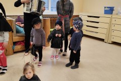 c27c3c1246bb2f4d1d8c840213568714-1